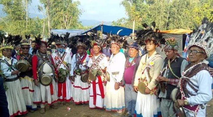 याक्थुङ्गबाहरु (सम्बा याबे) हरुको तस्बिर